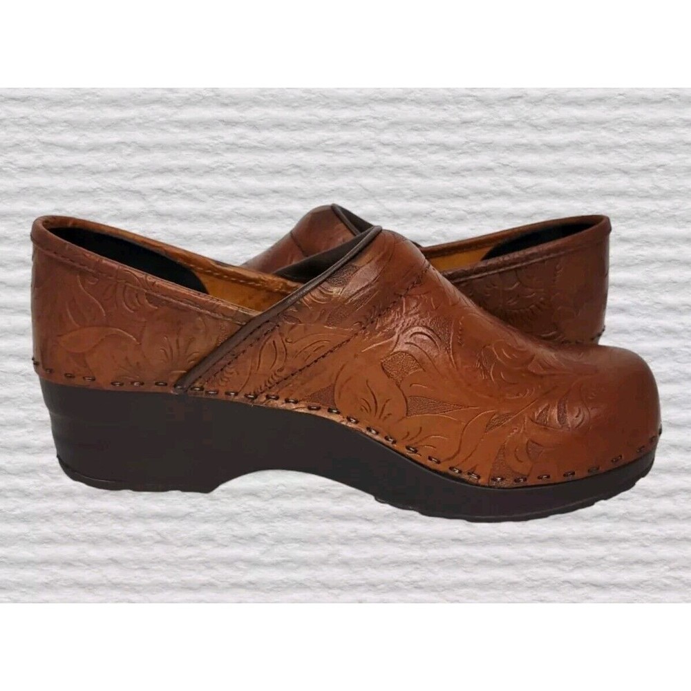 L.L. Bean Brown Embossed Leather Clogs - Picture 5 of 10